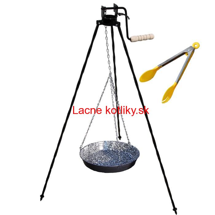 Smaltovaná panvica s retiazkou 42 cm + trojnožka s poistnou kladkou a obracačka na mäso GRILL PARTY 1