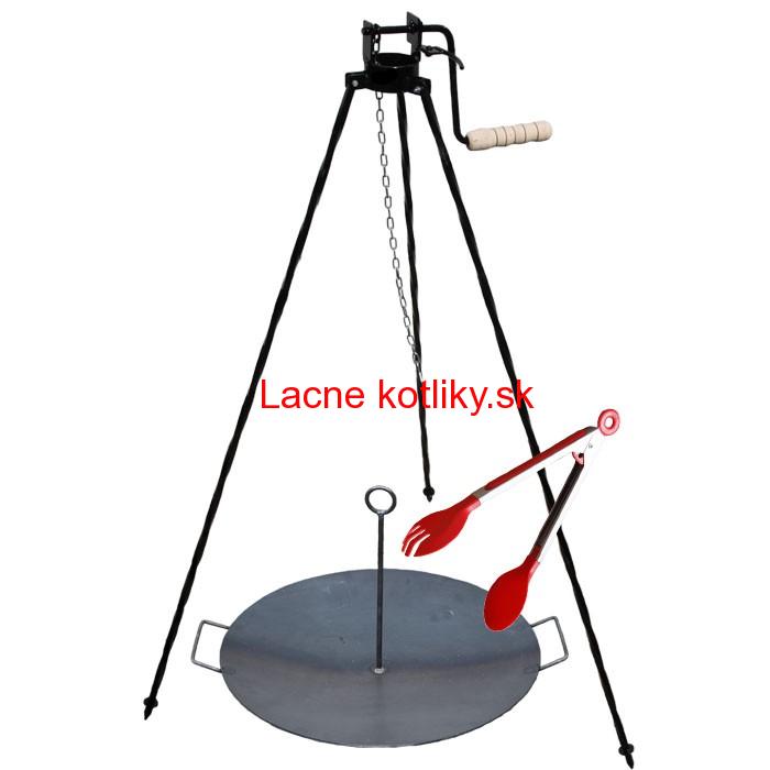 Železná panvica 44 cm s uškami a so závesným držiakom + trojnožka s poistnou kladkou a obracačka na mäso PARTY 1