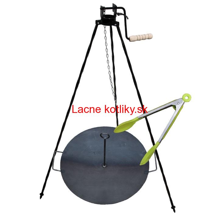 Železná panvica 49 cm s uškami a so závesným držiakom + trojnožka s poistnou kladkou a obracačka na mäso PARTY 2